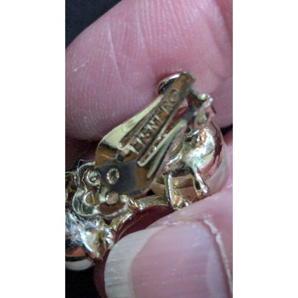 Vintage Lisner Gold-Tone Clip-On Earrings Faux Pearl Cluster 1950s Retro Glam - Picture 6 of 7